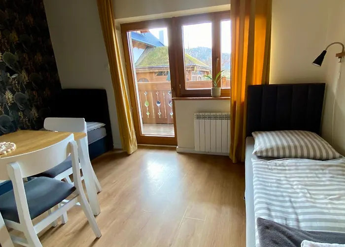 Gosciniec Rajec 3* רייצ'ה