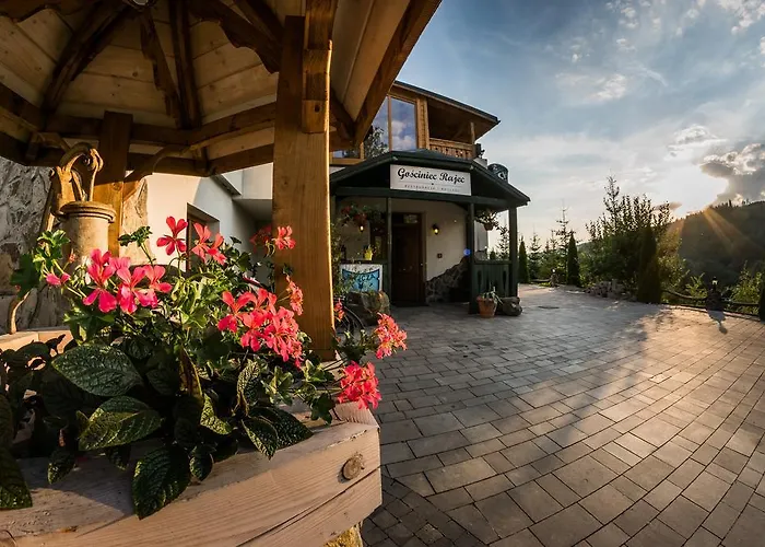 Gosciniec Rajec 3* רייצ'ה