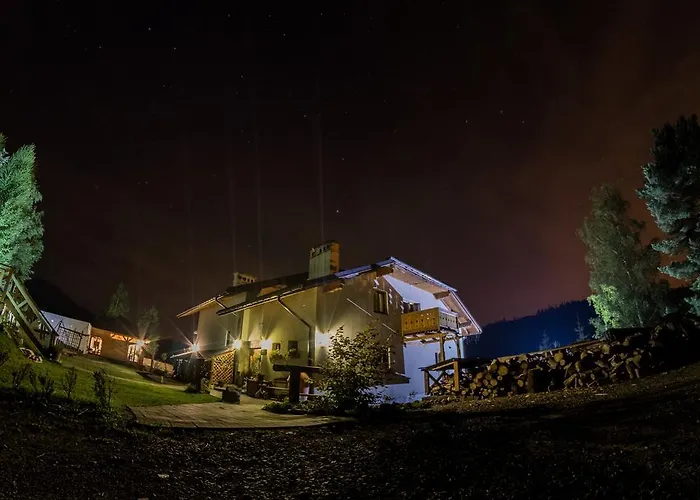 לינה וארוחת בוקר Gosciniec Rajec 3*